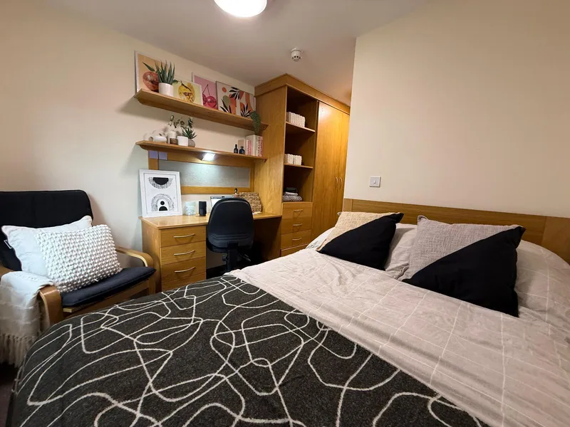 6 Bed all en-suite // Longdales Road // Lincoln Bishop Uni - Image 8